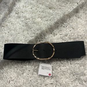 BRAND NEW BELT